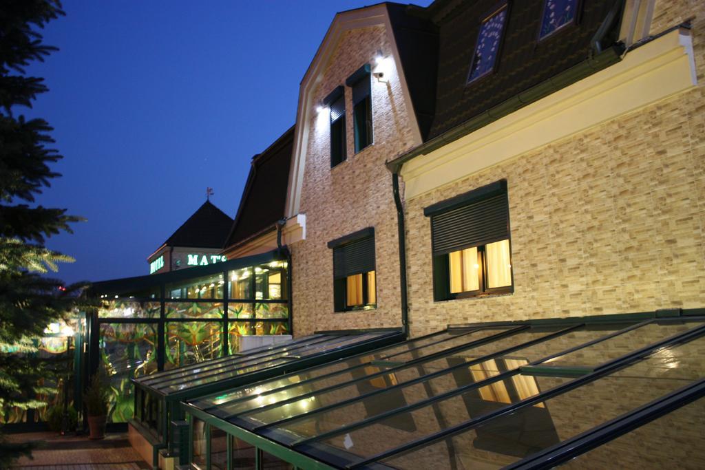 Hotel Mat's 3*